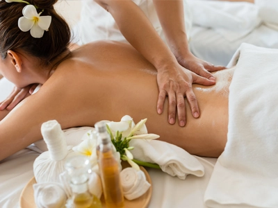 Bain relaxant avec huiles essentielles